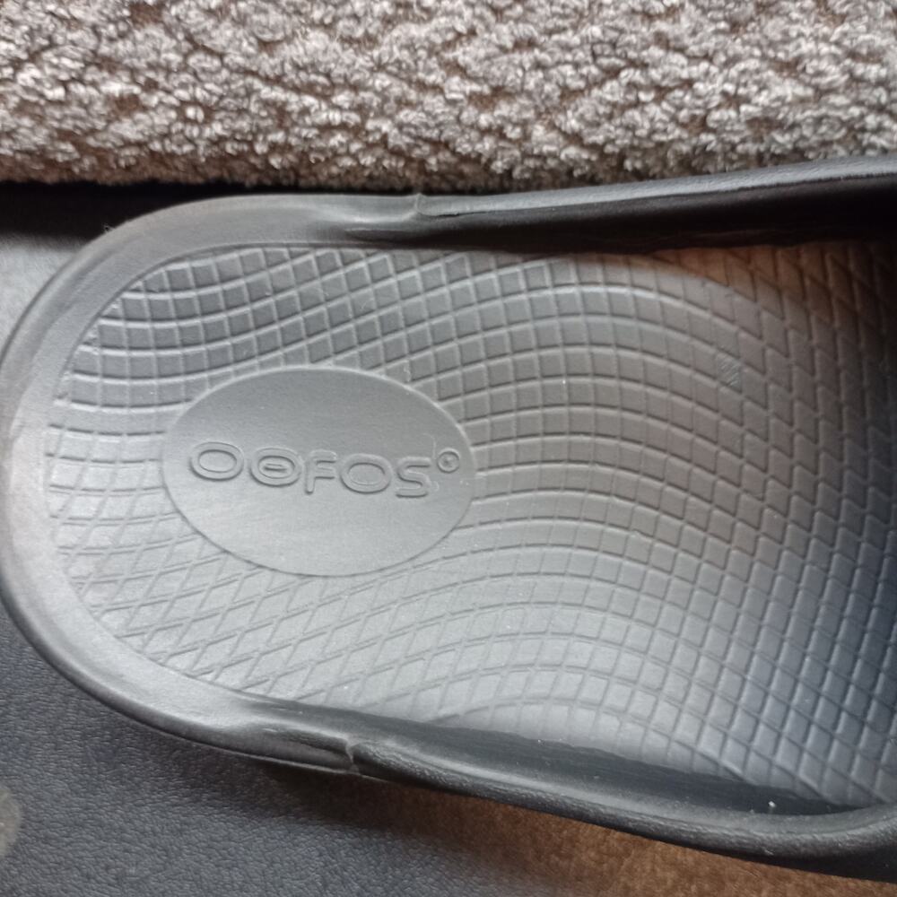 OOFOS OOahh Recovery Slides Black Unisex Sandals Size M6 W8 Orthopedic - Picture 4 of 7